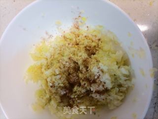 包菜鸡蛋馅饼的做法步骤：8