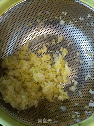 包菜鸡蛋馅饼的做法步骤：4