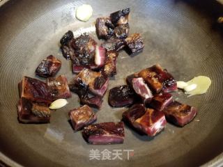 腊排骨烧土豆的做法步骤：7
