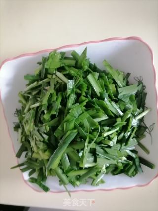 韭菜炒鸡蛋的做法步骤：1