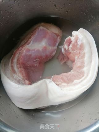 红烧肉的做法步骤：1