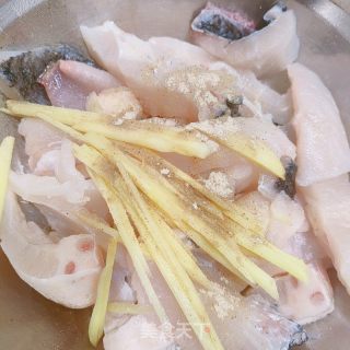 剁椒鱼块的做法步骤：4