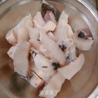 剁椒鱼块的做法步骤：3