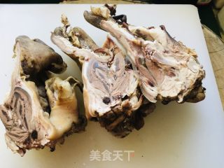 烩羊杂的做法步骤：1