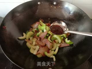 腊肉炒上海青梗的做法步骤：8