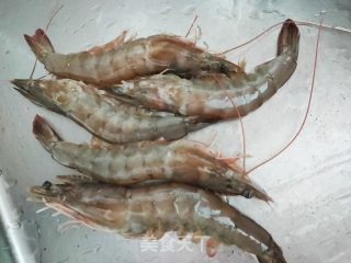 猪肉虾仁白菜饺子的做法步骤：2