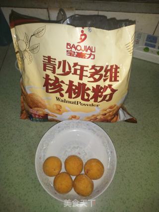 玉米牛奶南瓜丸子的做法步骤：1