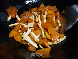 南瓜炒豆干的做法步骤：4