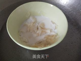 火龙果酸奶慕斯蛋糕的做法步骤：6