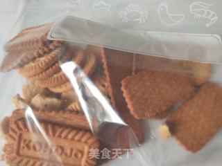 火龙果酸奶慕斯蛋糕的做法步骤：2