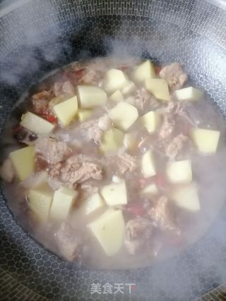 土豆烧排骨的做法步骤：8