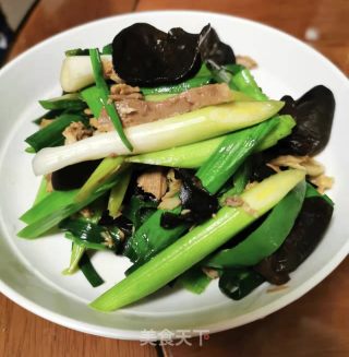 辣椒蒜苗炒鸡丝的做法步骤：8