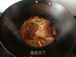 胡萝卜烧草鱼腩的做法步骤：10