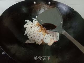 五花肉炒莲藕的做法步骤：9