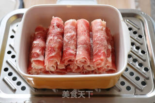 牛气冲天酸菜肥牛卷的做法步骤：5