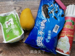奥利奥芒果奶油酸奶杯的做法步骤：1