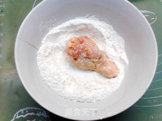 新奥尔良脆皮炸鸡翅的做法步骤：6