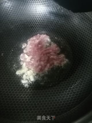 肉末豌豆的做法步骤：3