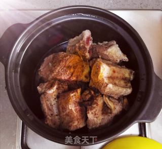 椒盐排骨????????????的做法步骤：1
