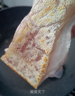 梅菜蒸五花肉的做法步骤：2