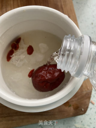 牛奶燕窝的做法步骤：5