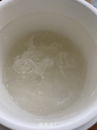 牛奶燕窝的做法步骤：3