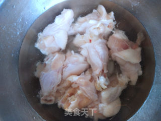 奥尔良鸡翅根的做法步骤：1