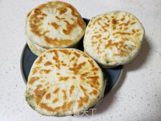 白菜虾皮发面馅饼的做法步骤：9