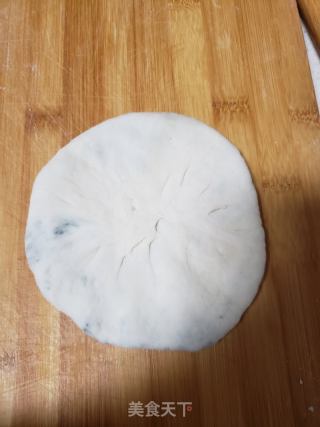 白菜虾皮发面馅饼的做法步骤：6