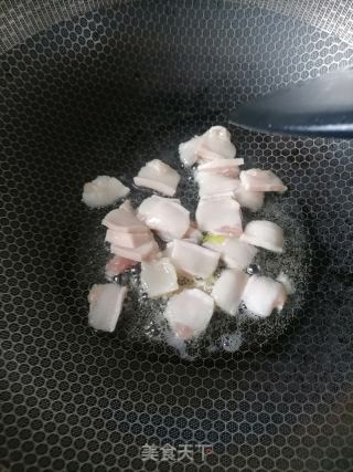 芹菜炒肉的做法步骤：3