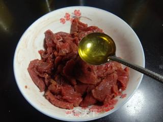 牙签牛肉的做法步骤：7