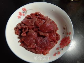 牙签牛肉的做法步骤：1