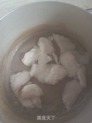 生菜巴沙鱼汤的做法步骤：4