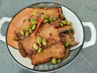 带鱼烧毛豆的做法步骤：12