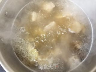 白参菌排骨汤的做法步骤：11
