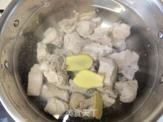 白参菌排骨汤的做法步骤：8
