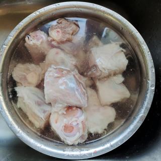 酱香羊棒骨的做法步骤：3