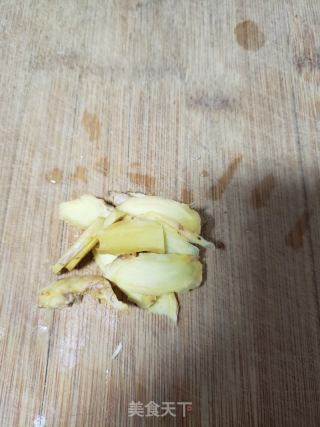 青萝卜炖羊排的做法步骤：2