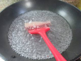 风干肉炒双笋的做法步骤：4
