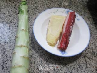 风干肉炒双笋的做法步骤：1