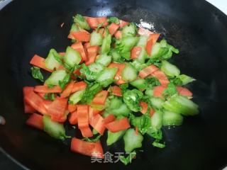 芥菜胡萝卜炒花菜的做法步骤：4