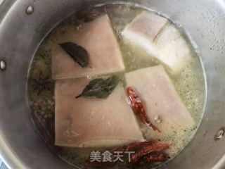 荷叶饼夹梅菜扣肉的做法步骤：5