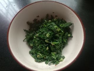荠菜饺子的做法步骤：4