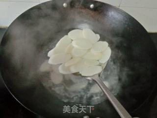 五花肉炒山药的做法步骤：5