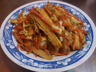 红萝卜白菜炒饼丝的做法步骤：6