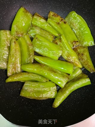 虎皮青椒的做法步骤：4