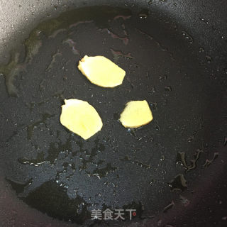 肉丸菌菇煲鸡汤的做法步骤：4
