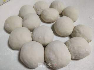 火腿肠小面包的做法步骤：7