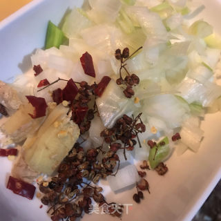 水煮牛肉卷的做法步骤：4