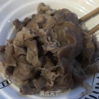 水煮牛肉卷的做法步骤：1